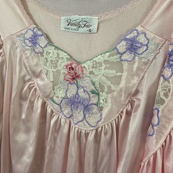 Vanity Fair Light Pink Lace Matching Gown and Robe Women Small Vintage Ladies - Picture 10 of 16